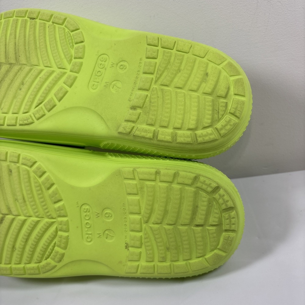 Crocs Classic Slide Sandals Neon Lime Green Womens 9 Mens 7 Slip On Shoe Comfort - Picture 9 of 11